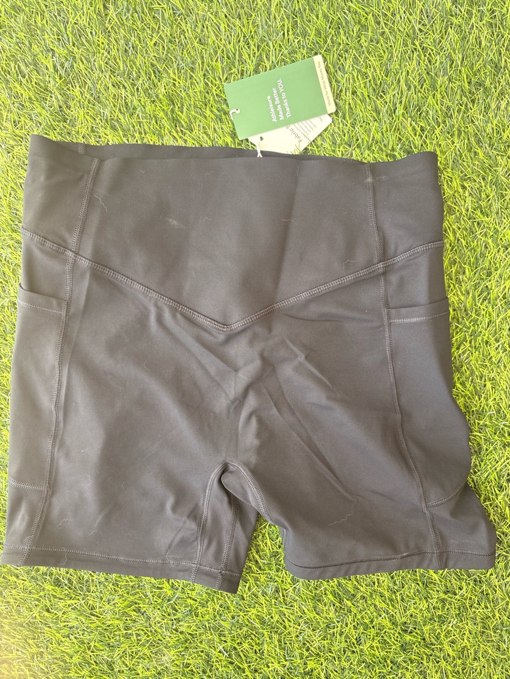 HALARA Black High-Waist Athletic Shorts